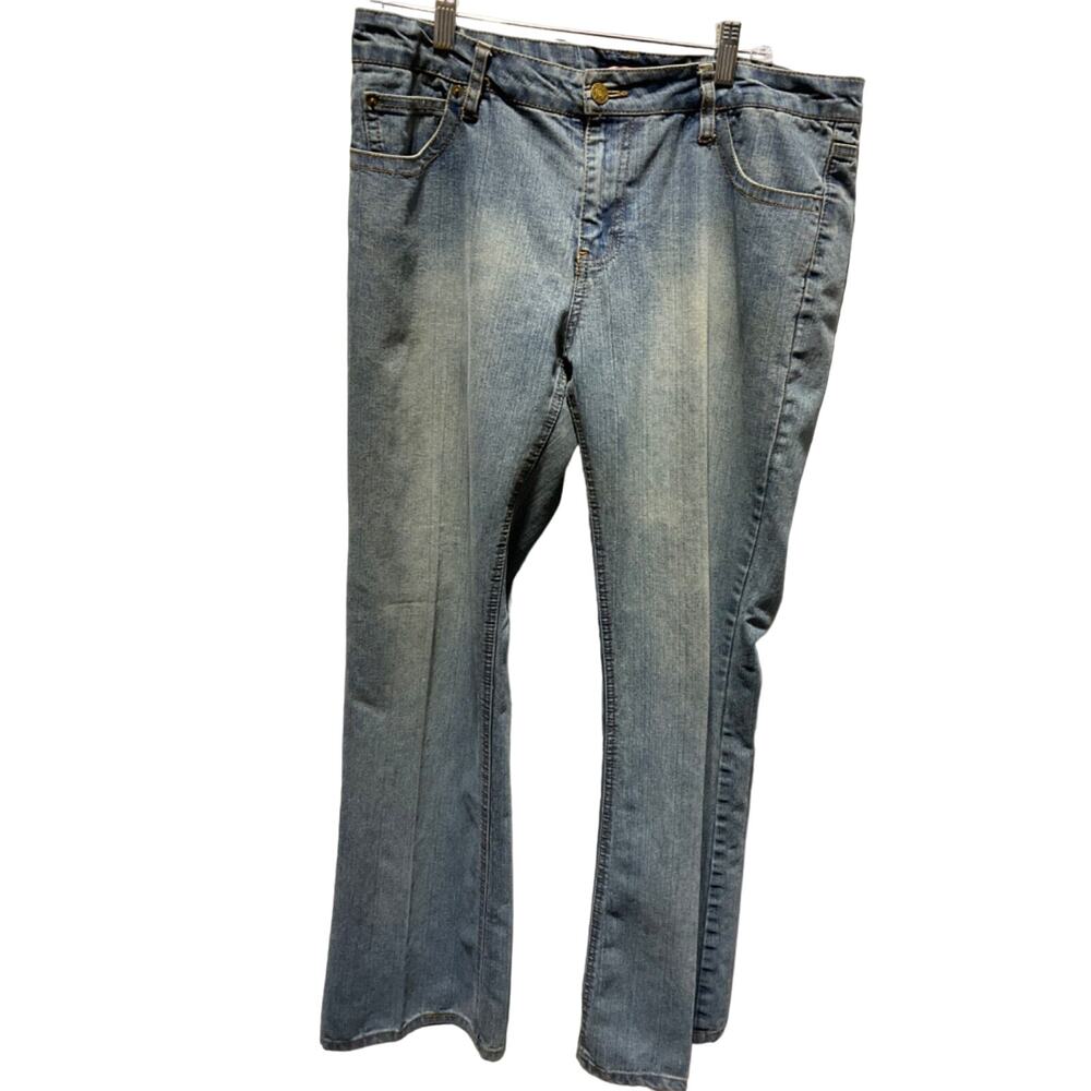 Zoey Beth Jeans Light Wash Size 13/14, 37x32, Pocket Design,‎ Minor Wear